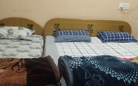 Anant Paying Guest House